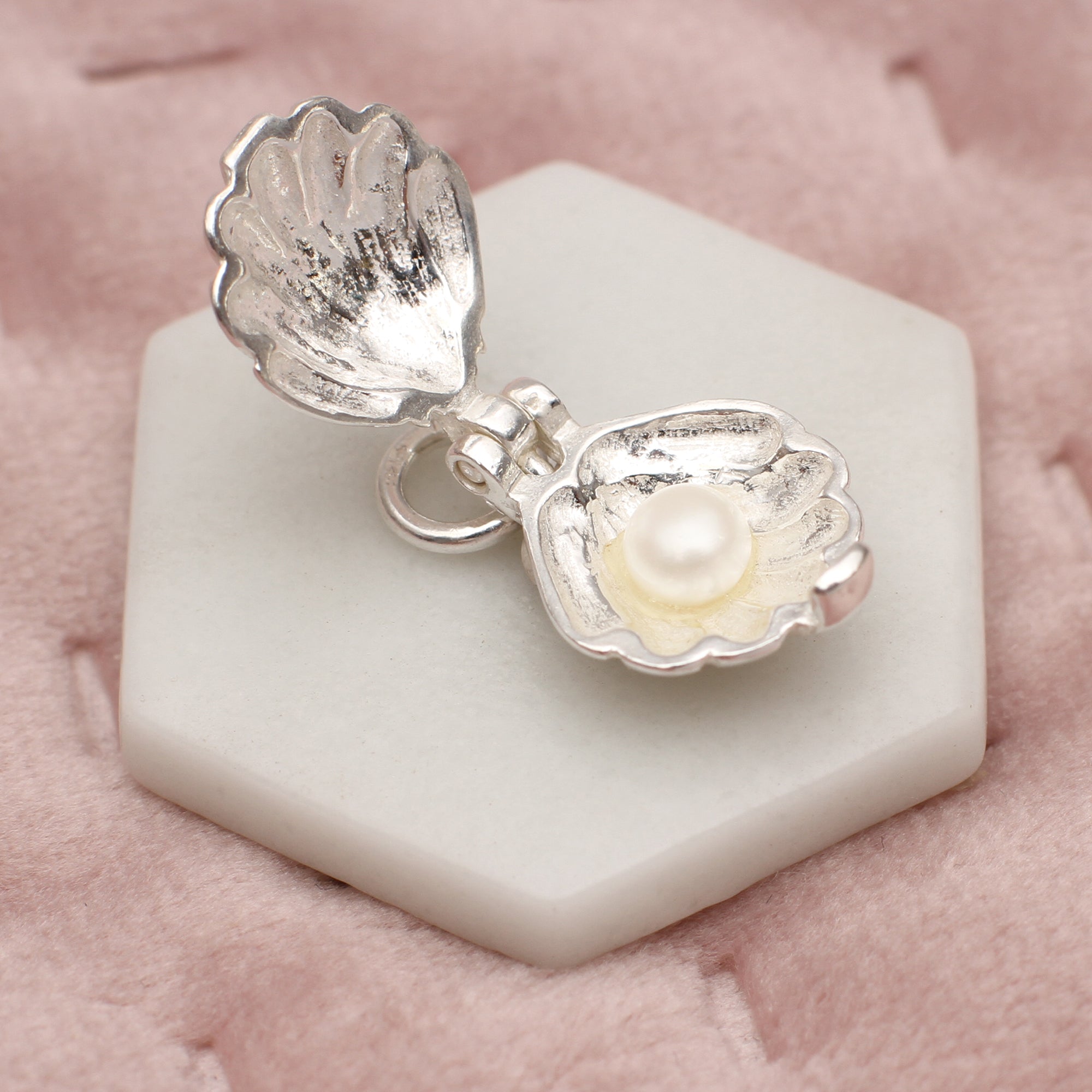 PearlShellCharm.jpg