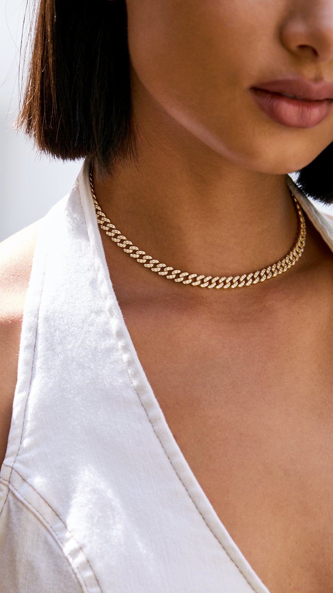 Vida_Small_Pave_Necklace_Gold.jpg