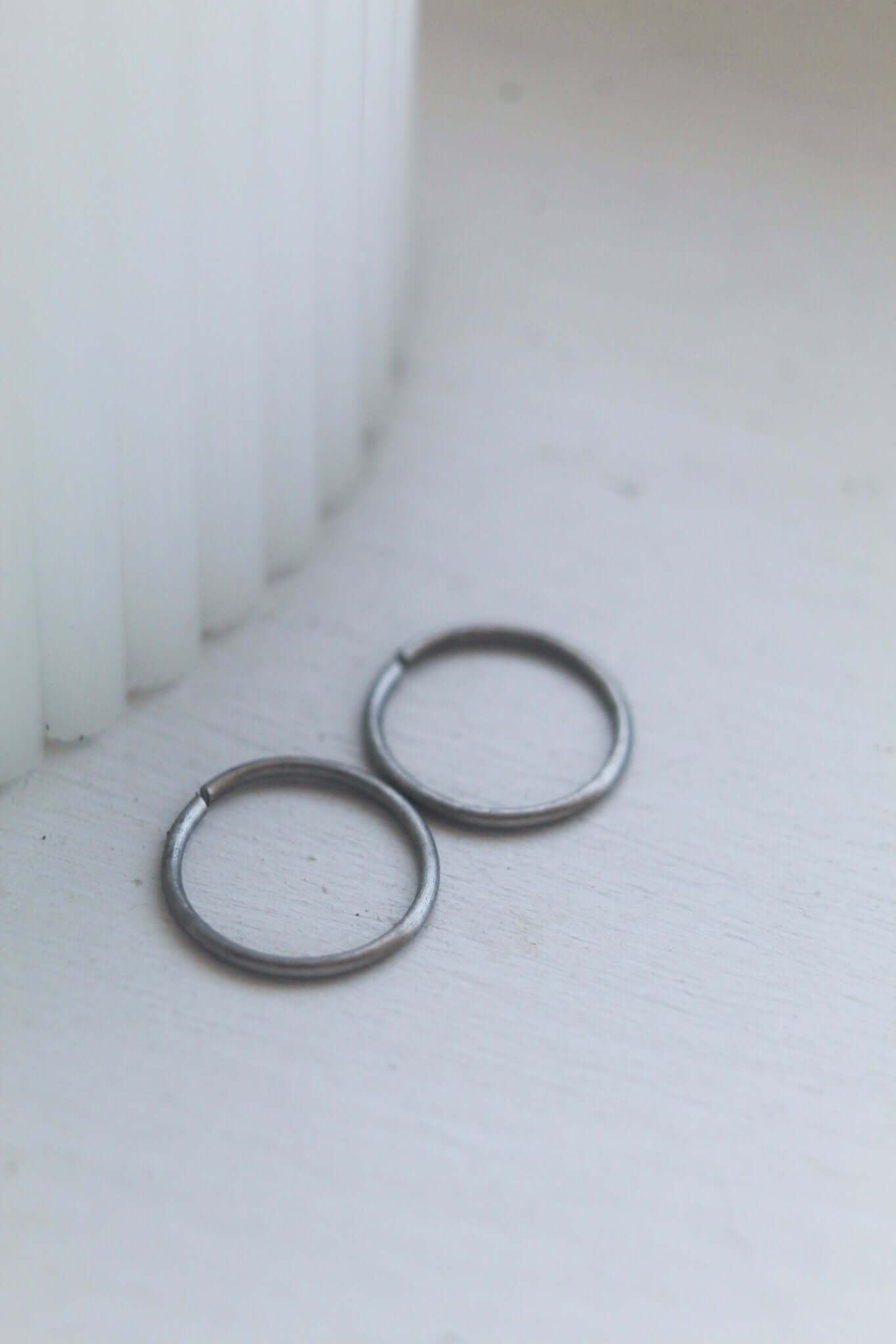 titanium-hoop-earrings-823525.jpg